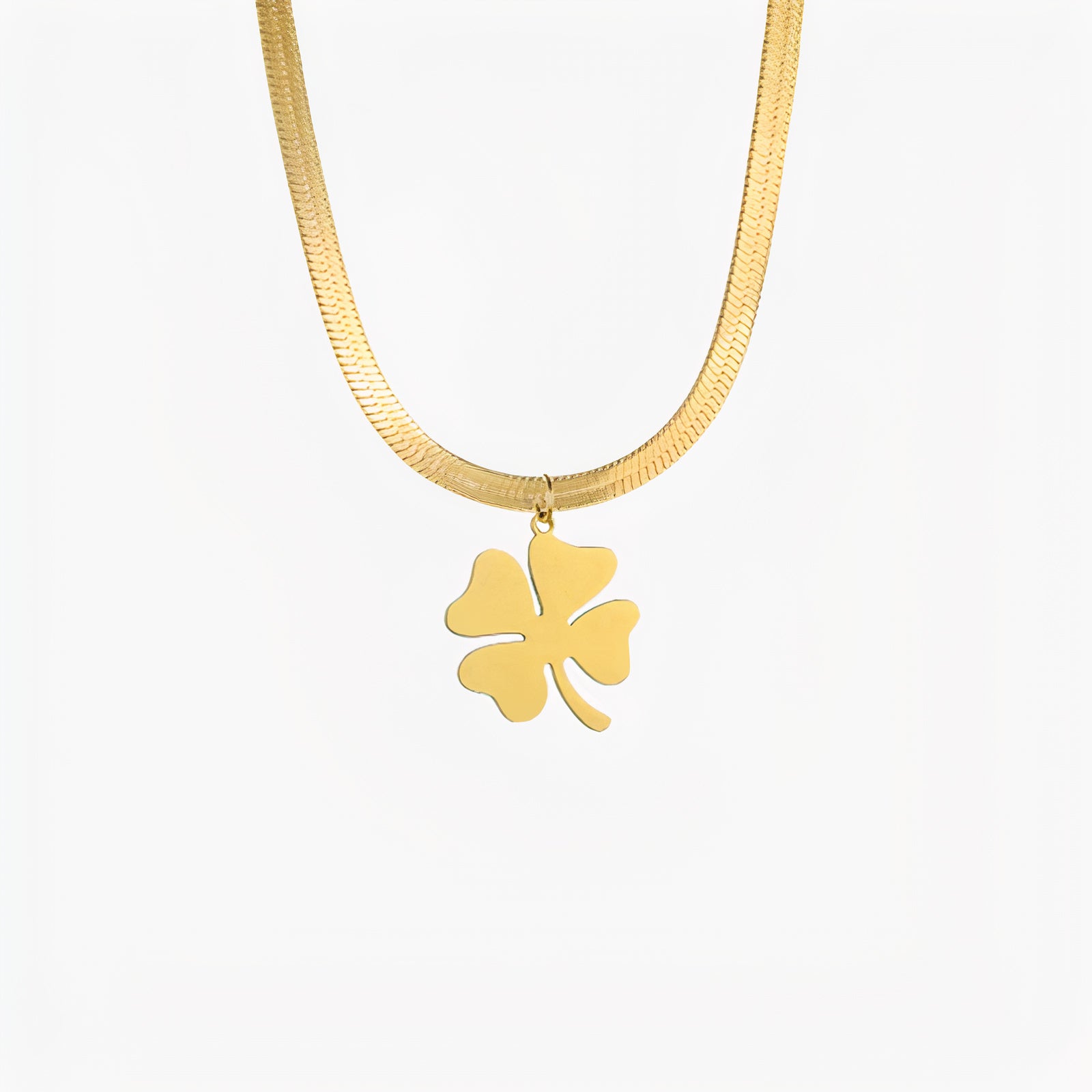 Collier trèfle à quatre feuille