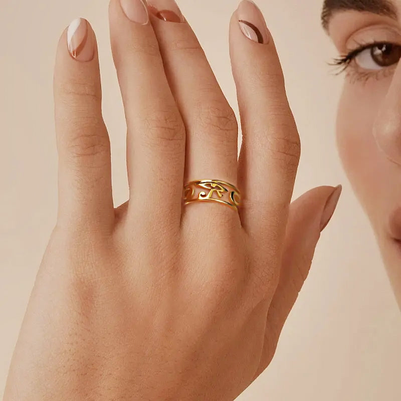 Bague croix de vie dorée