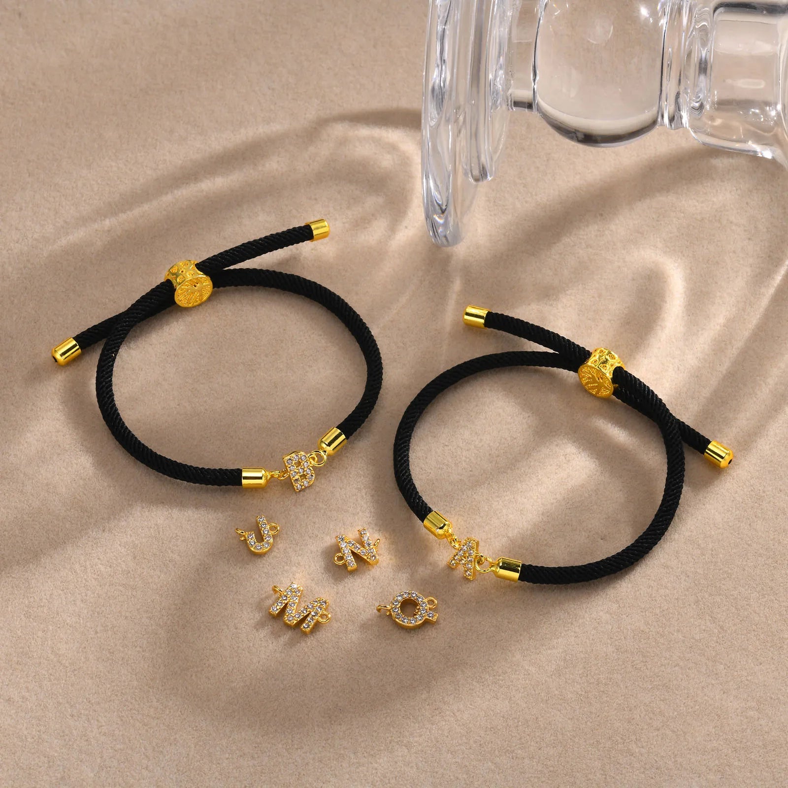 Bracelet arbre de vie prenom avec diamant et cordon noir